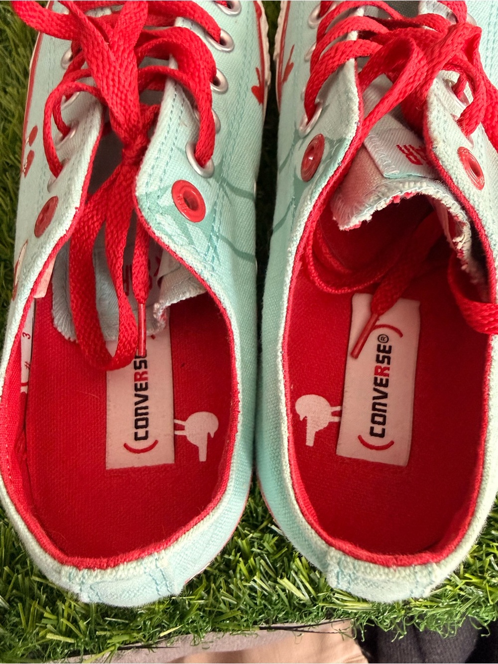 Converse Product RED Little Red Riding Hood - Picture 2 of 6